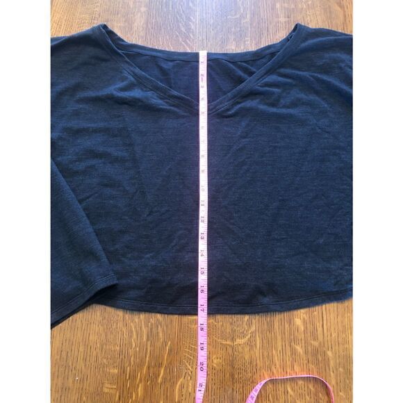 Lululemon Show your Depth Long Sleeve
Heathered Core Black - Picture 10 of 15